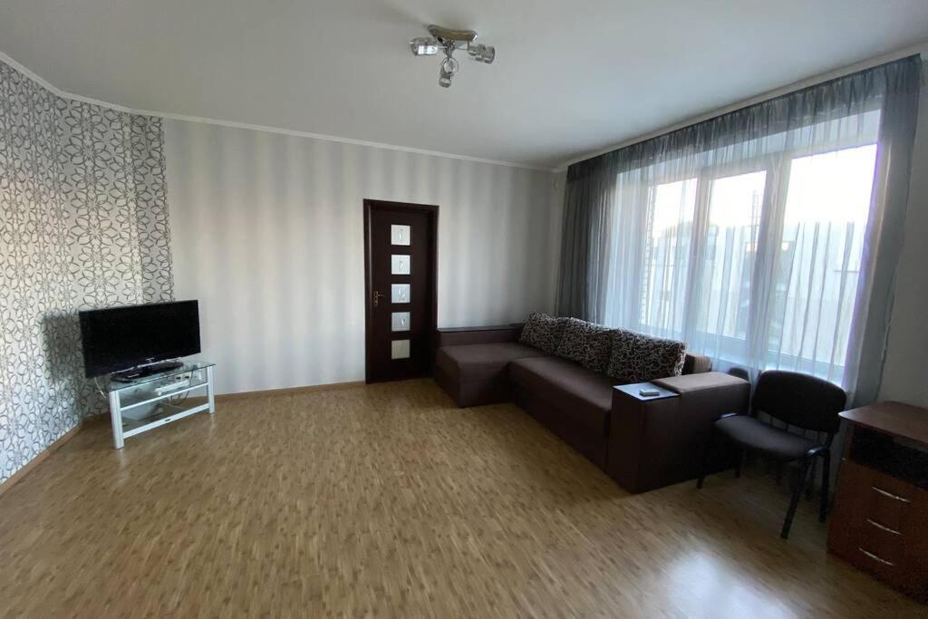 Podillia Modern Apartment Vinnytsia Extérieur photo